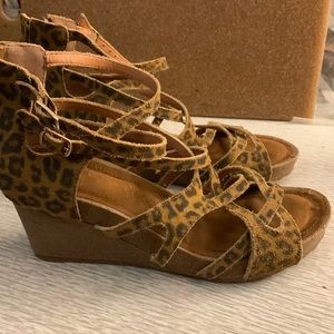 Mark Jenkins Marquis Brown suede size 7